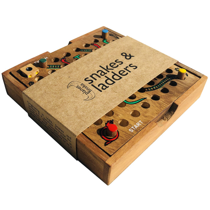 TRAVEL SNAKES & LADDERS