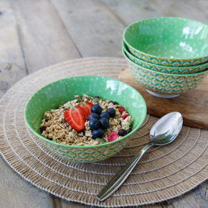 MIKASA NOODLE BOWL - GREEN GEOMETRIC